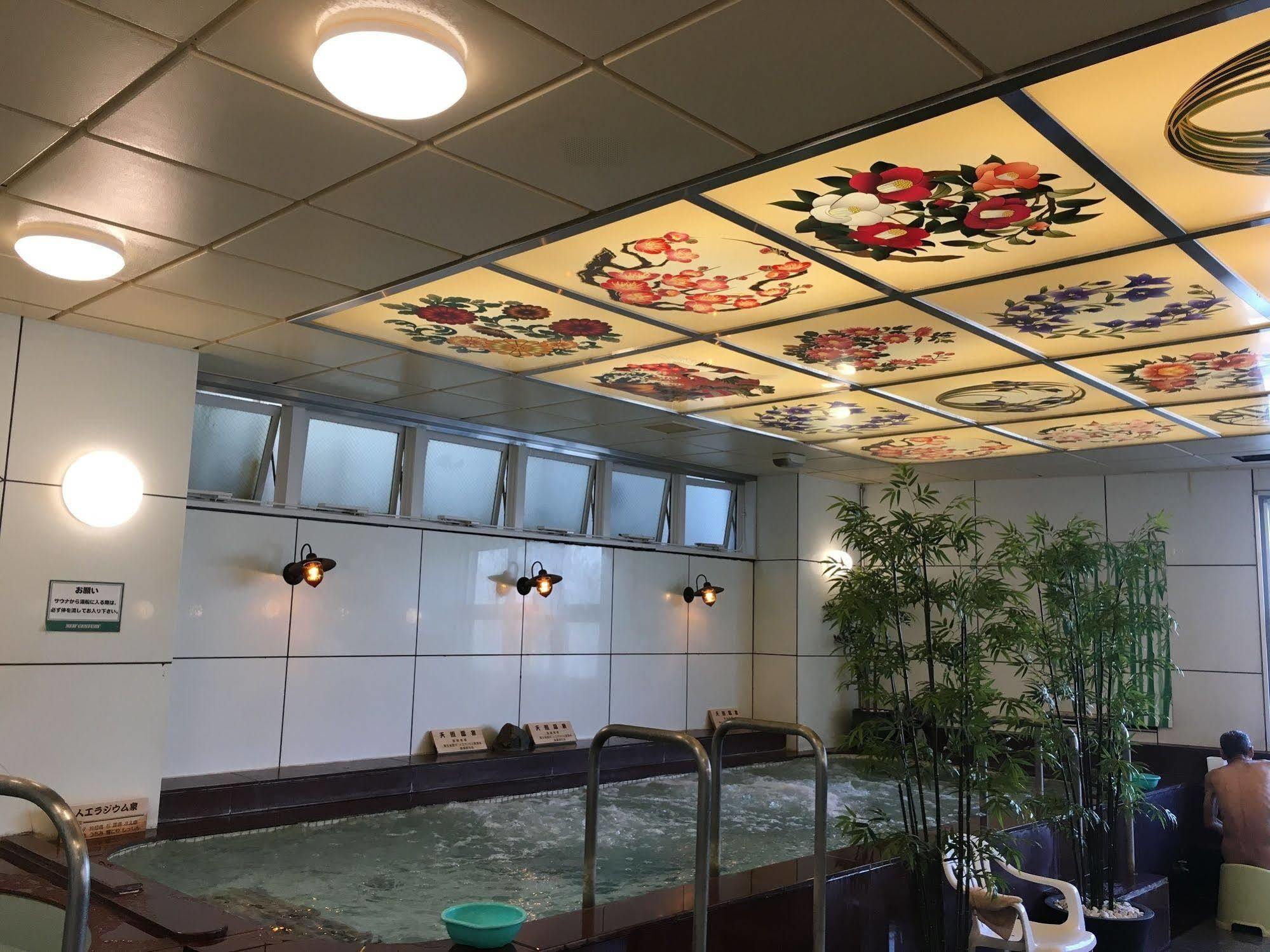 Ueno Station Oriental ⅱ Hostal